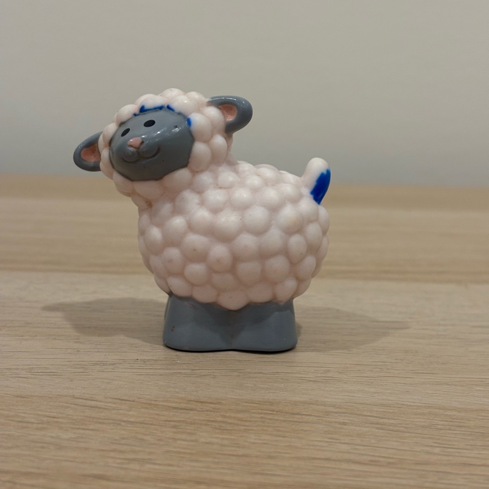 Vintage 1990 Fisher- Price Little People Sheep Toddler Toy